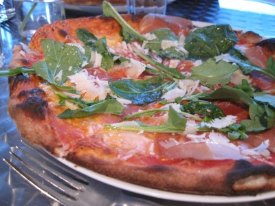 dinette-prosciutto-pizza