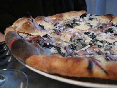 dinette-wild-nettles-pizza