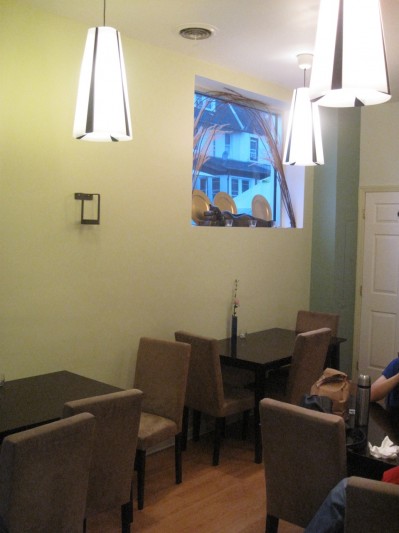 smiling-banana-leaf-dining-room