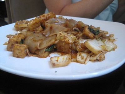 smiling-banana-leaf-garlic-noodles-2