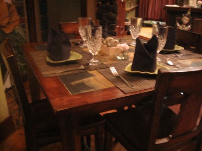 thai-suan-thip-dining-table