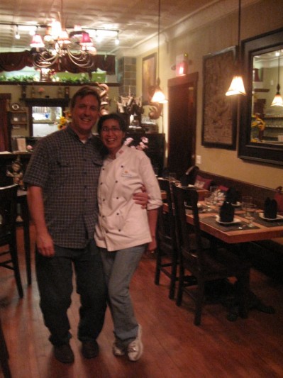 thai-suan-thip-waiter-and-chef